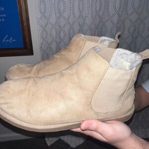 Tan Boots with Suede Finish and Elastic Panels